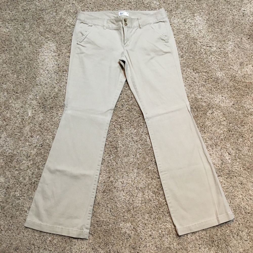 American Eagle Outfitters Khaki pants